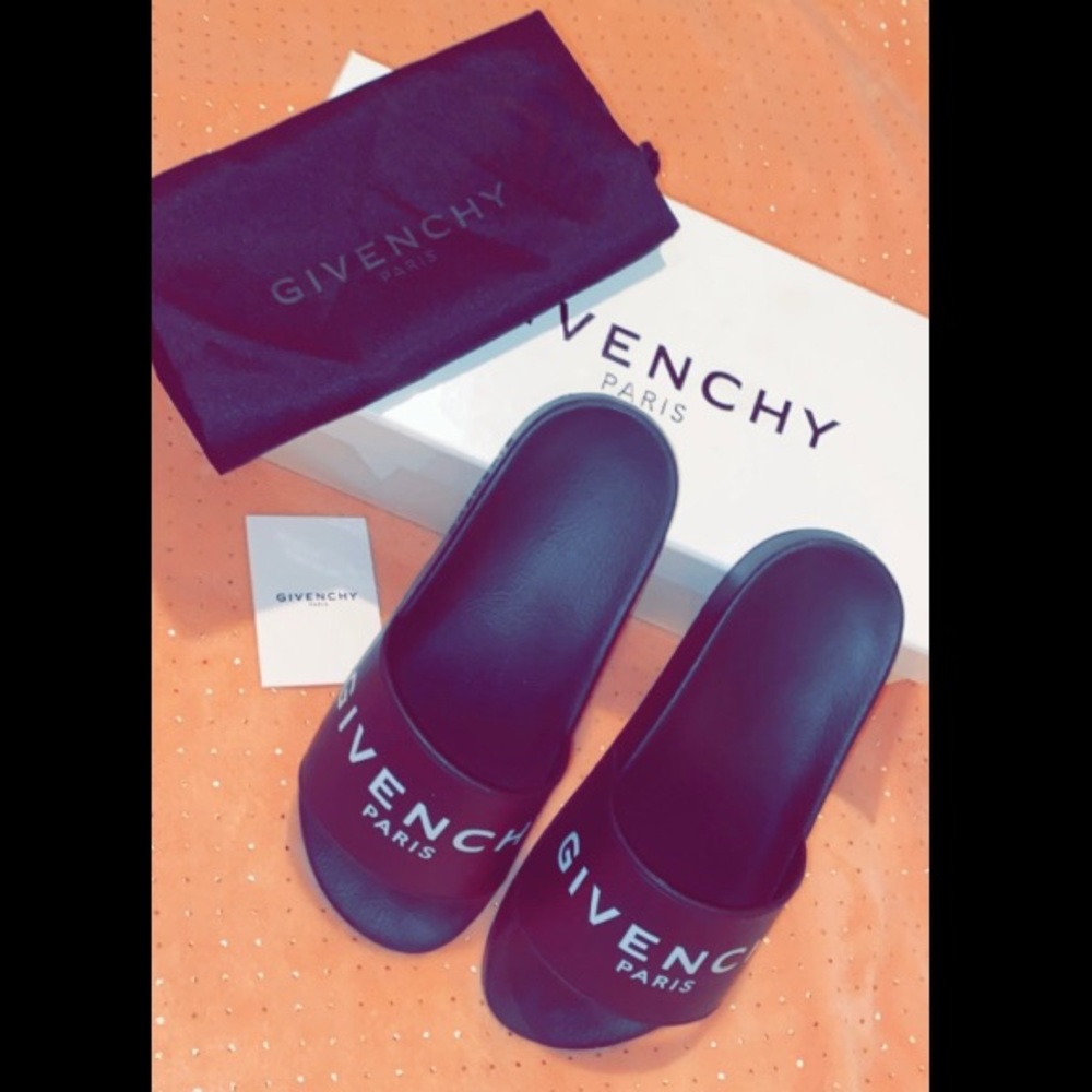Givenchy Logo-print rubber slides